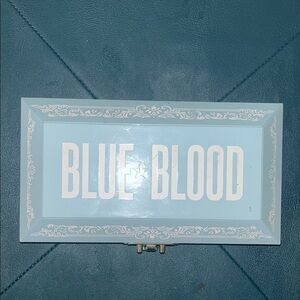 Jeffree Star Blue Blood eyeshadow Palette